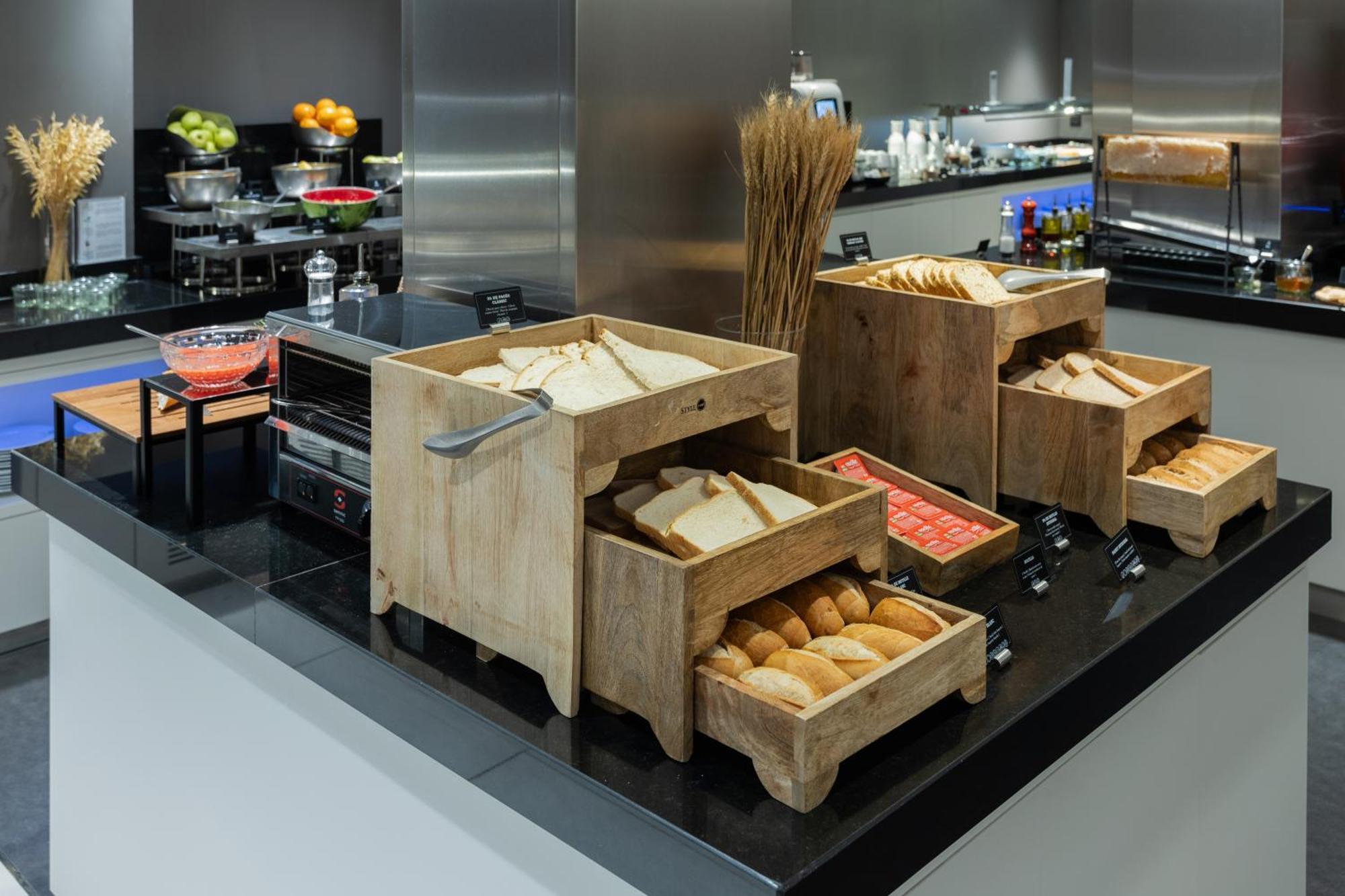 Hotel Ciutadella Barcelona Ngoại thất bức ảnh